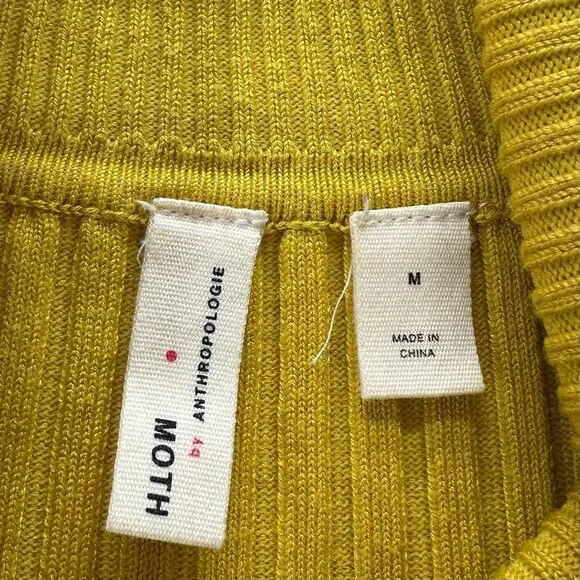 Moth Anthropologie Sweater Size M Ribbed Turtleneck Button Cuff Pullover Yellow - Picture 7 of 11